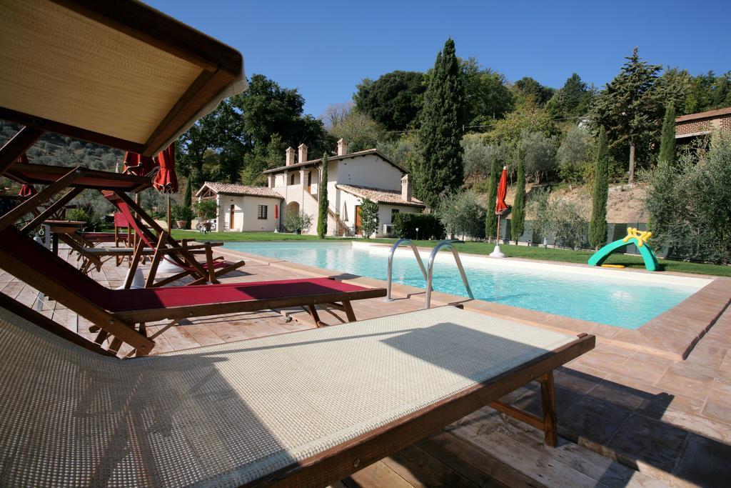 Casa Vacanze Vecciano 몬테팔코 외부 사진