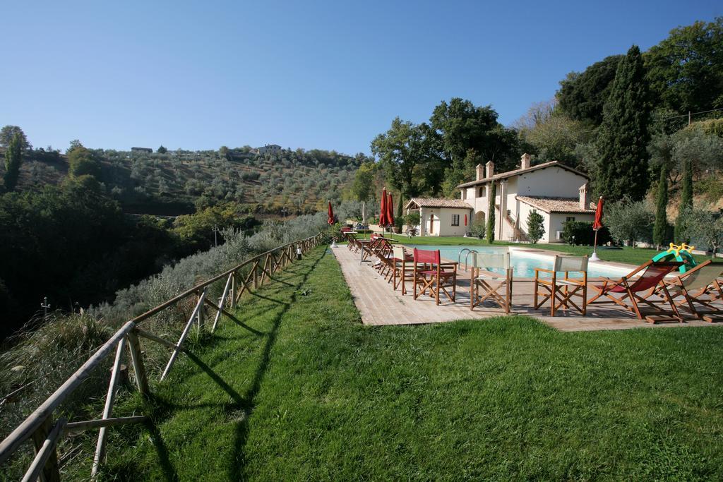Casa Vacanze Vecciano 몬테팔코 외부 사진